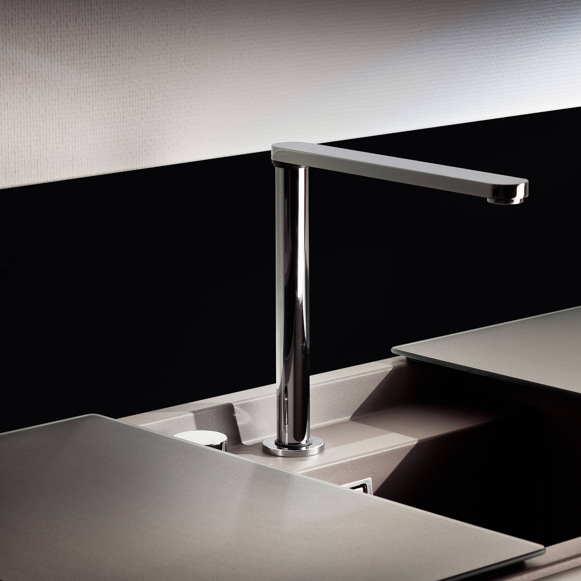 Küchenrückwand Classic Black 9005 Vorschaubild