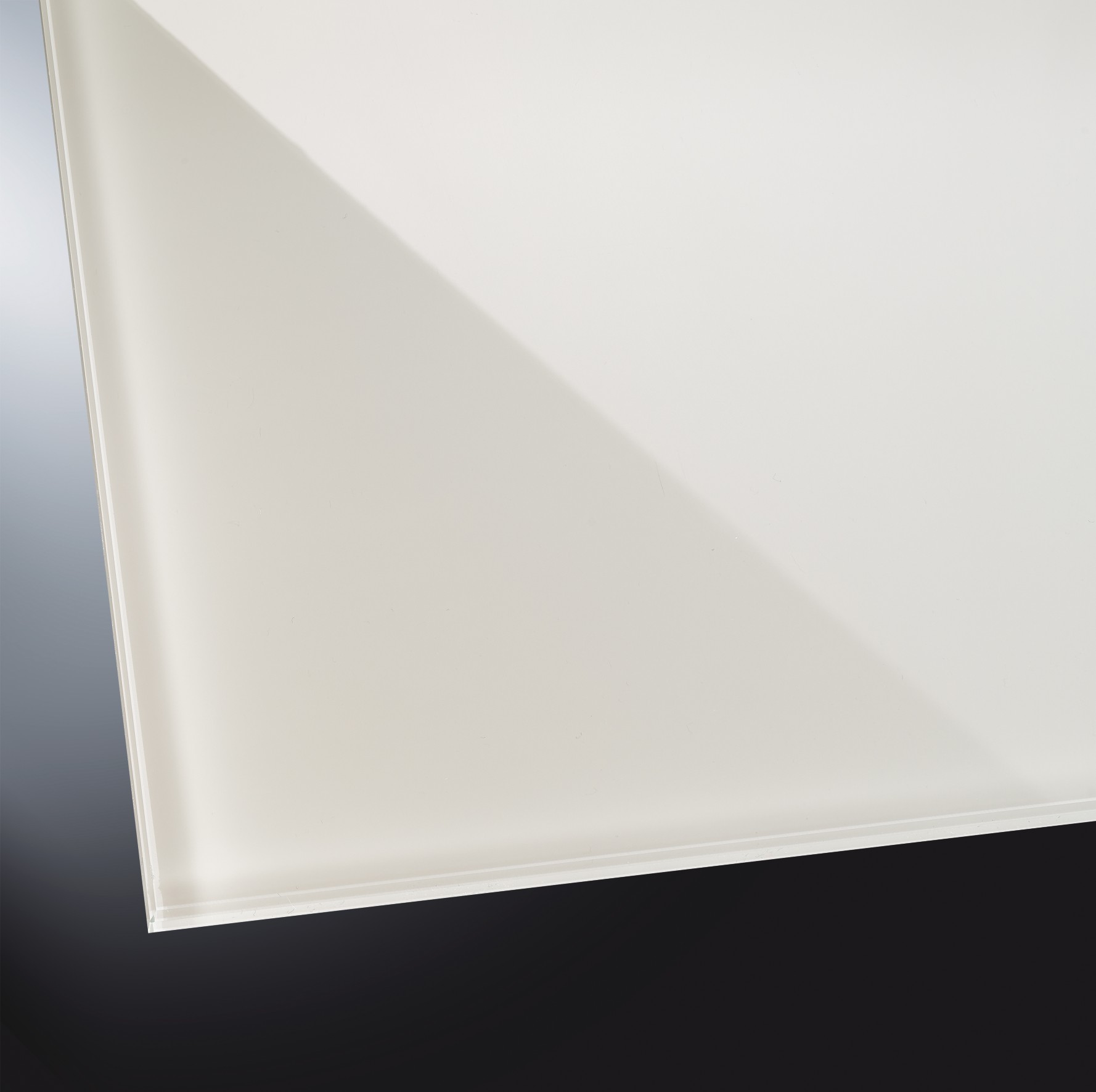 ESG lackiertes Glas glänzend | Soft White 9010